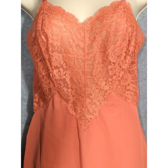 Vintage Vanity Fair Full Slip SZ 32 1950s Coral Lace Tricot Nylon Made USA - Picture 3 of 12